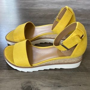 Franco Sarto Yellow Platform Sandals Size 8 1/2